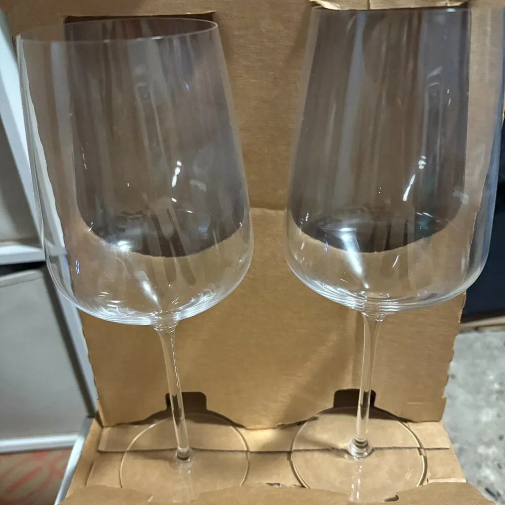 Williams Sonoma Estate Cabernet Wine Glasses - Set of 4